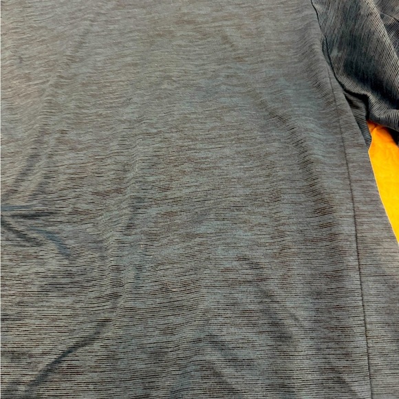 REI Short Sleeve Running Tee quick dry. Size Large. Blue - Picture 4 of 8